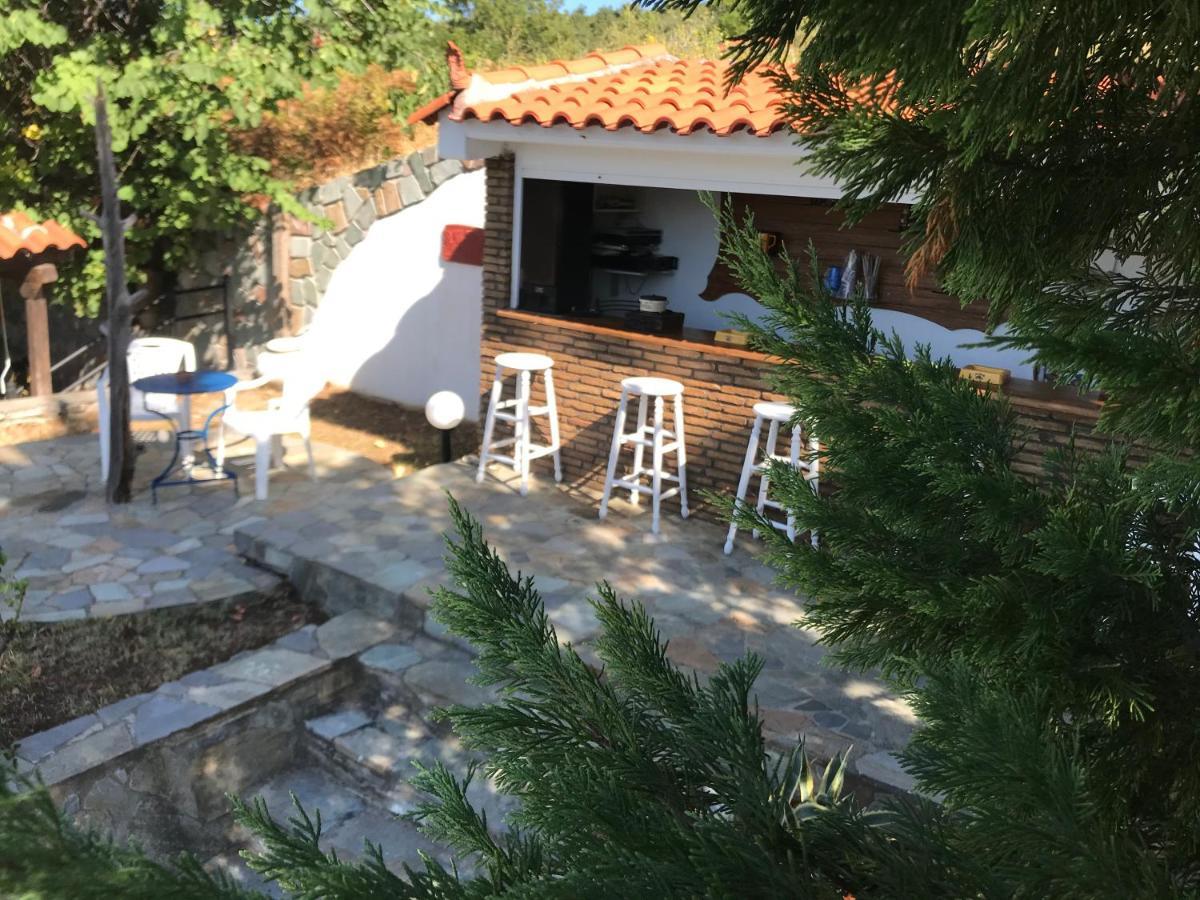 Villa Maroudia Кими Екстериор снимка