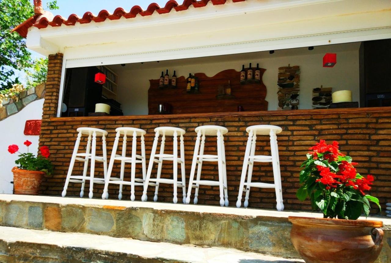 Villa Maroudia Кими Екстериор снимка