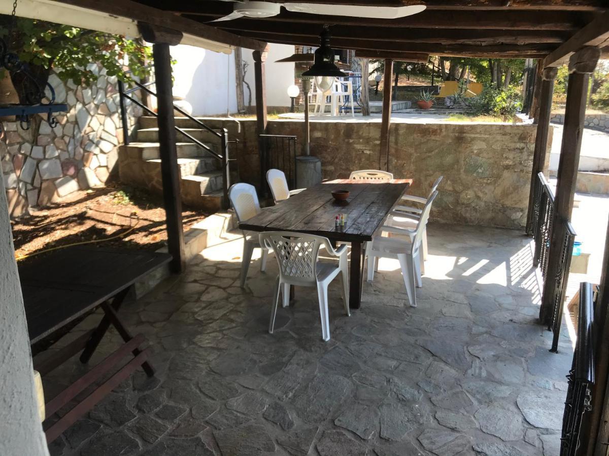 Villa Maroudia Кими Екстериор снимка